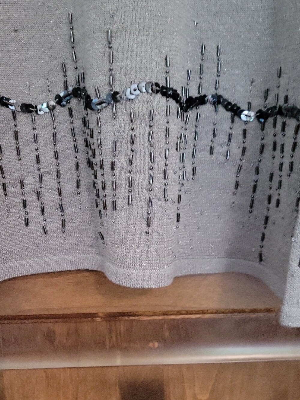 Liz Claiborne Gray Beaded Hem Long Sleeve Top 3X. - Picture 2 of 4